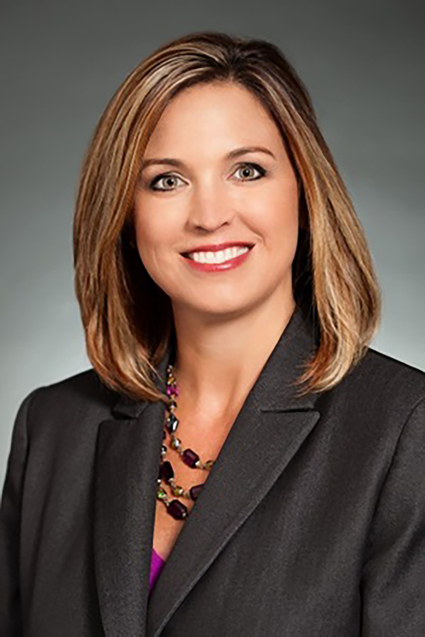 Lori Knowles Named to Becker’s 2025 List of ‘Hospital and Health System CHROs and Chief People Officers to Know’